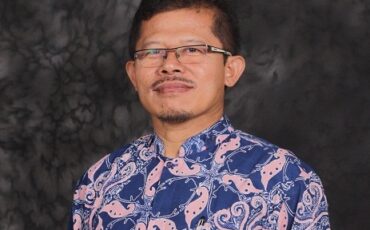 Prof. Ahmad crop
